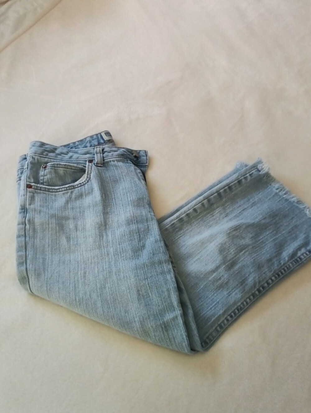 GAP Light Blue Cropped Frayed Hem Jeans